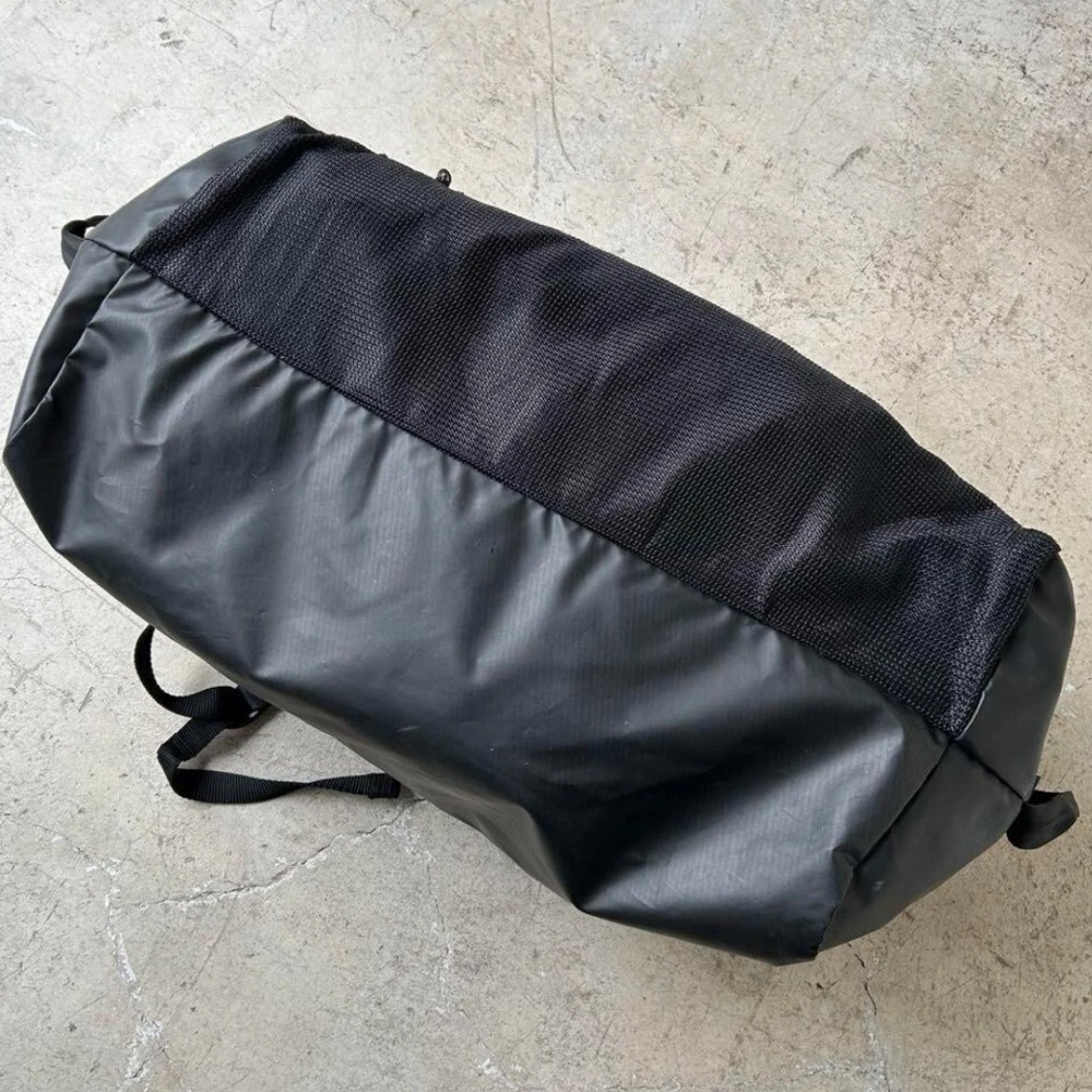 Patagonia Black Hole Wet/Dry Duffel hecha en EE. UU. de la década de 2000. - Picture 2 of 8